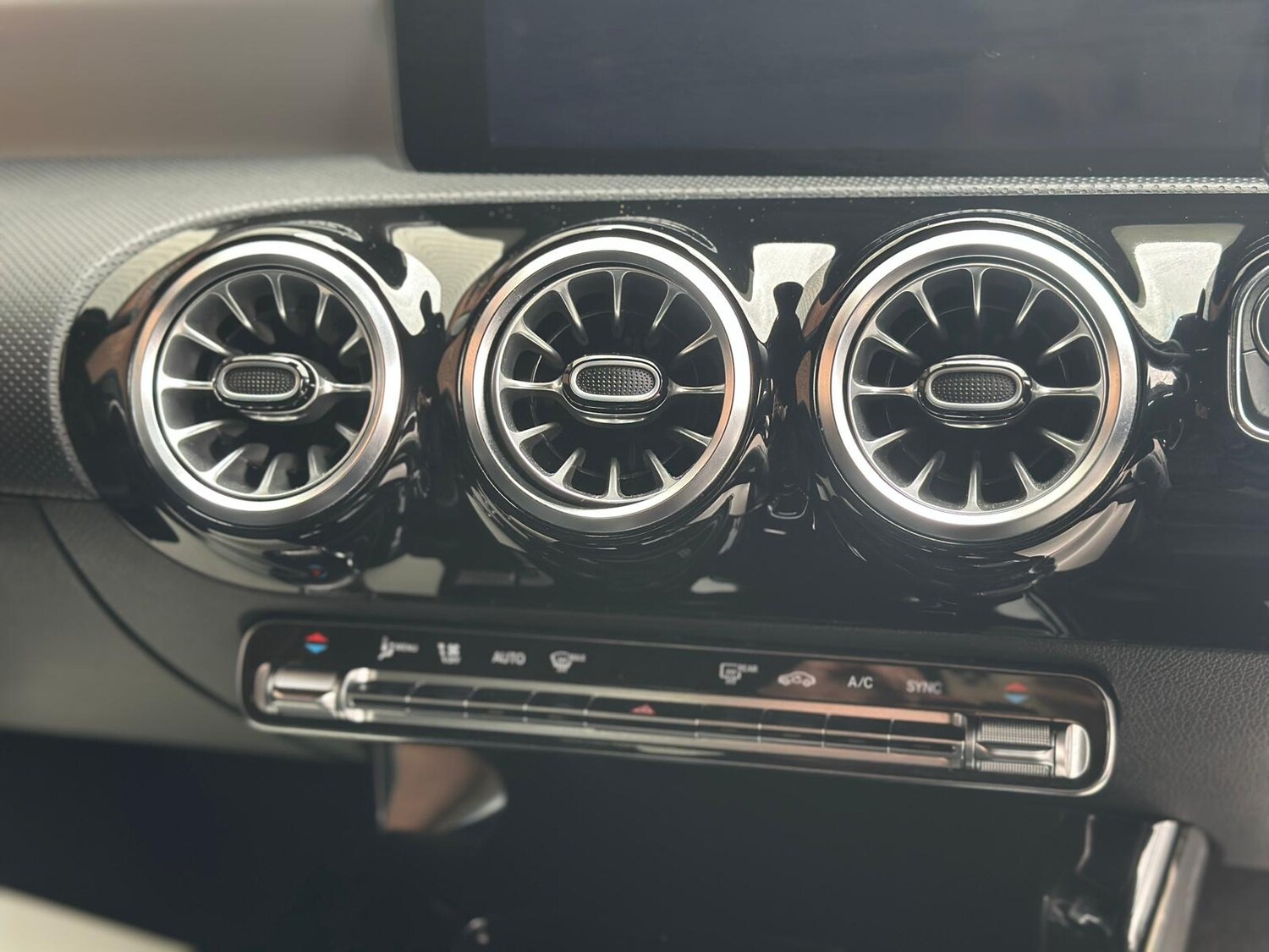 Used Mercedes-Benz CLA 2022 for sale - 75996673: Photo 17