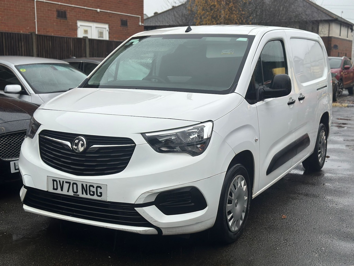 Used Vauxhall Combo 2020 for sale - 76766867: Photo 1