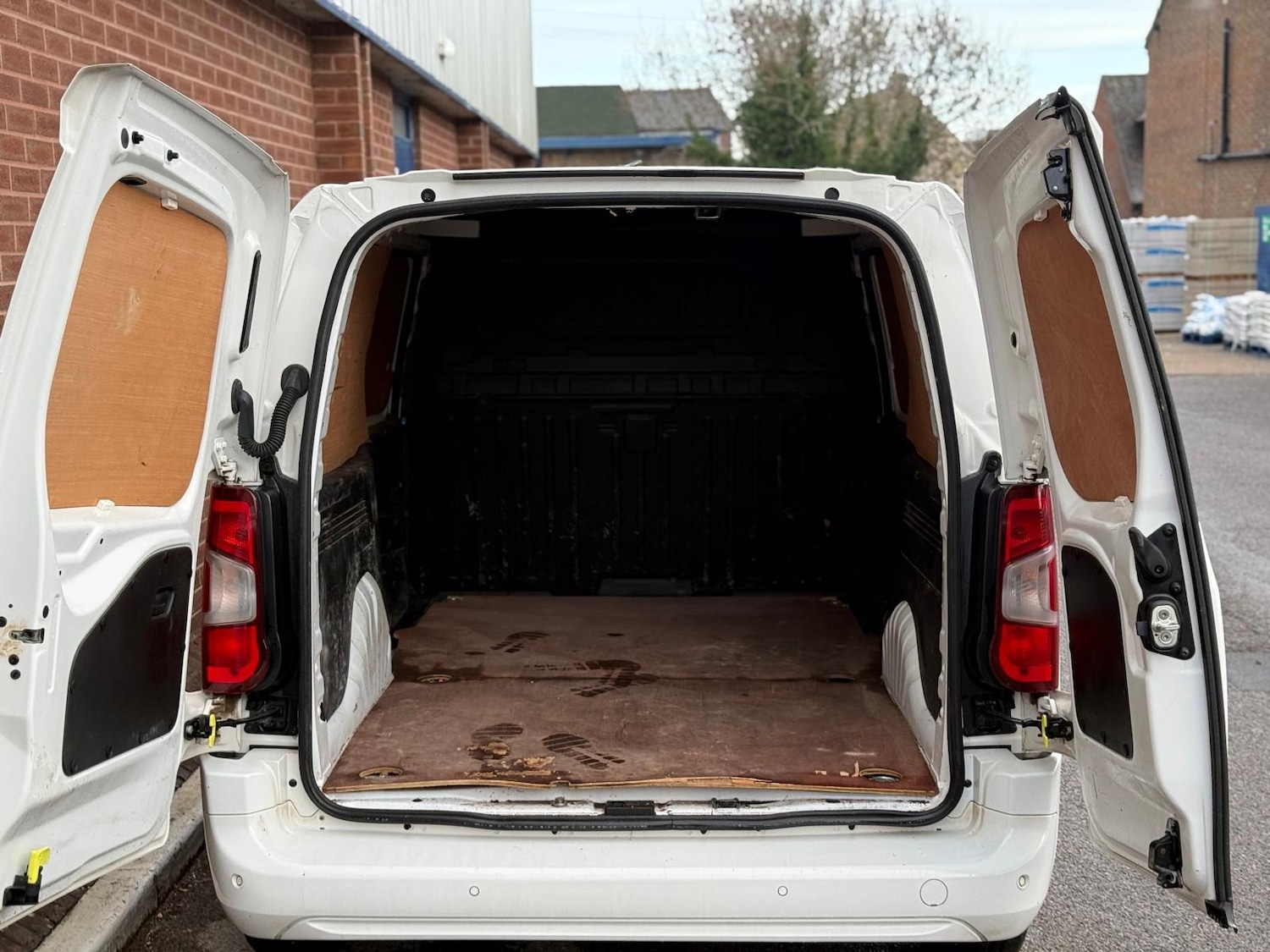 Used Vauxhall Combo 2020 for sale - 76766867: Photo 10