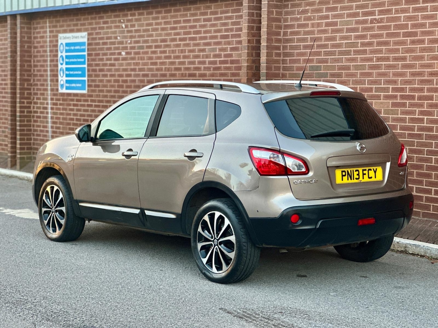 Used Nissan Qashqai 2013 for sale - 76603104: Photo 5