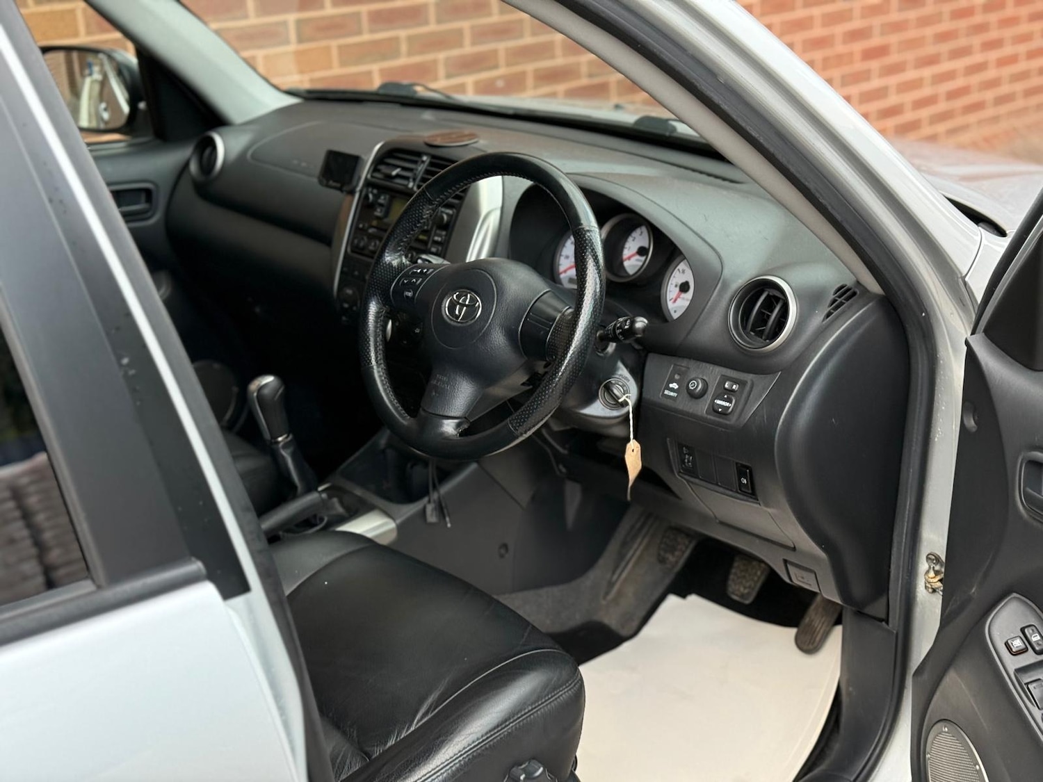 Used Toyota RAV4 2005 for sale - 76392408: Photo 9