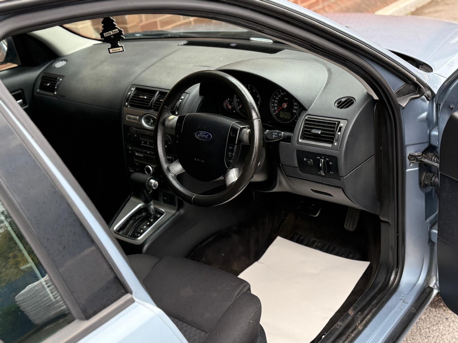 Used Ford Mondeo 2004 for sale - 76531359: Photo 9