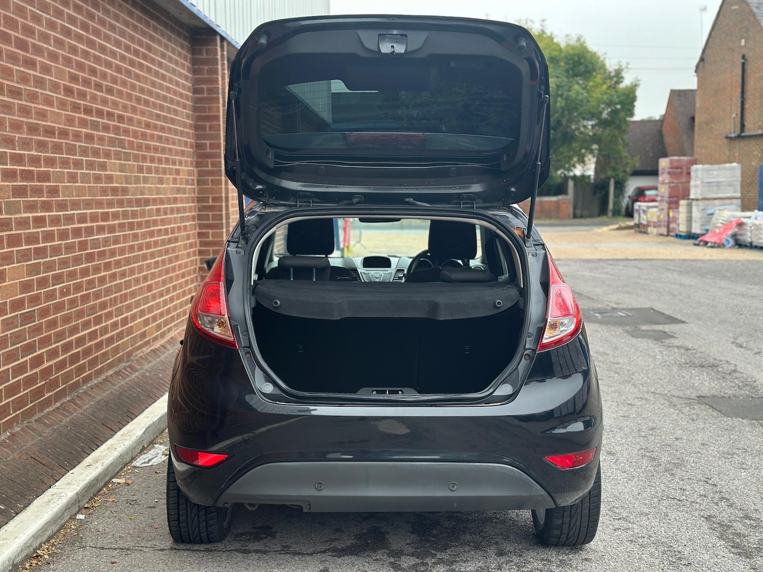 Used Ford Fiesta 2017 for sale - 76274875: Photo 12