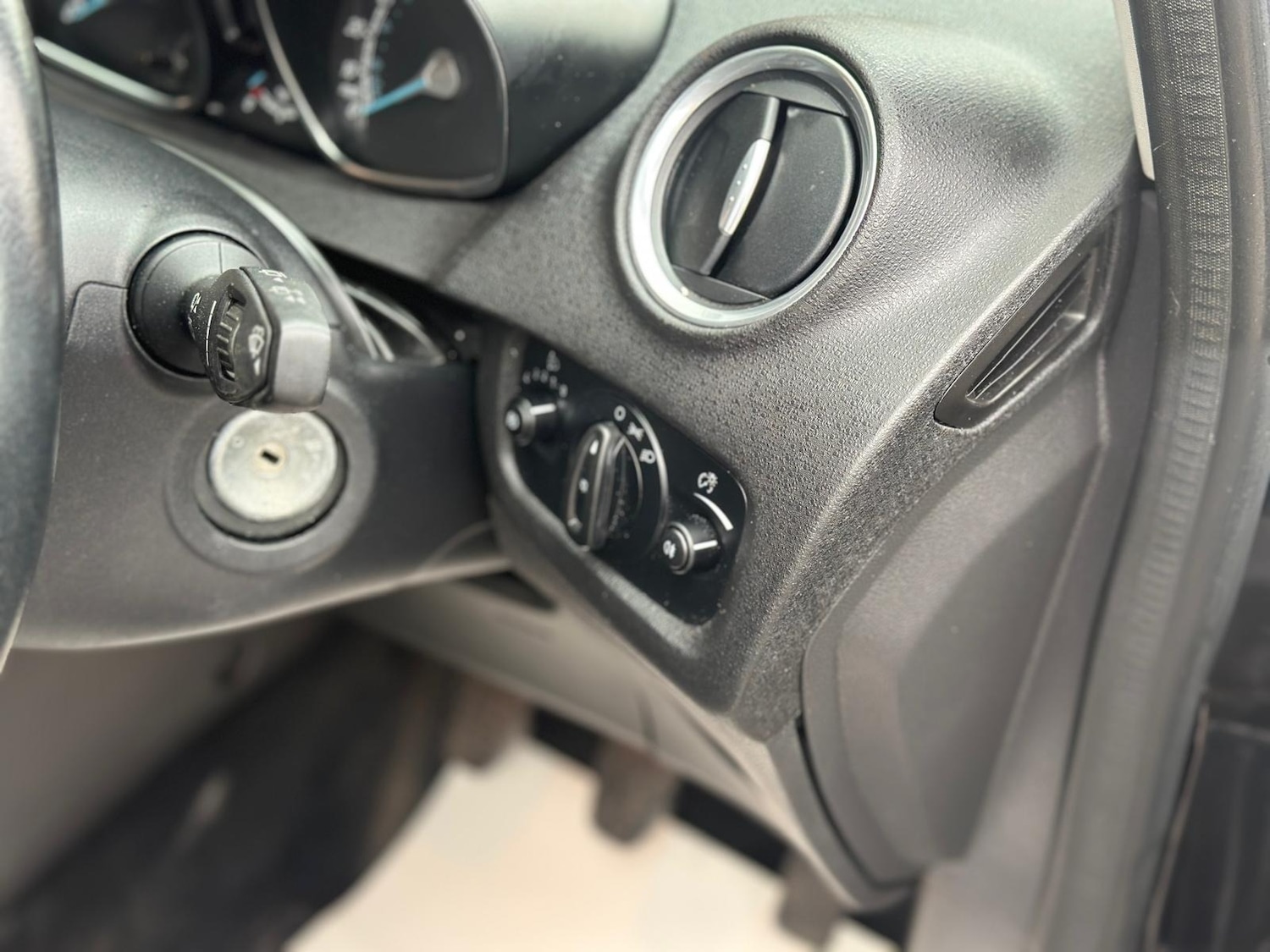 Used Ford Fiesta 2017 for sale - 76274875: Photo 15