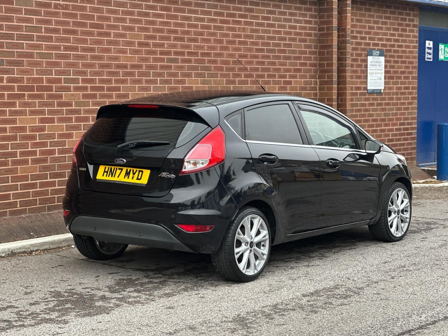 Used Ford Fiesta 2017 for sale - 76274875: Photo 6