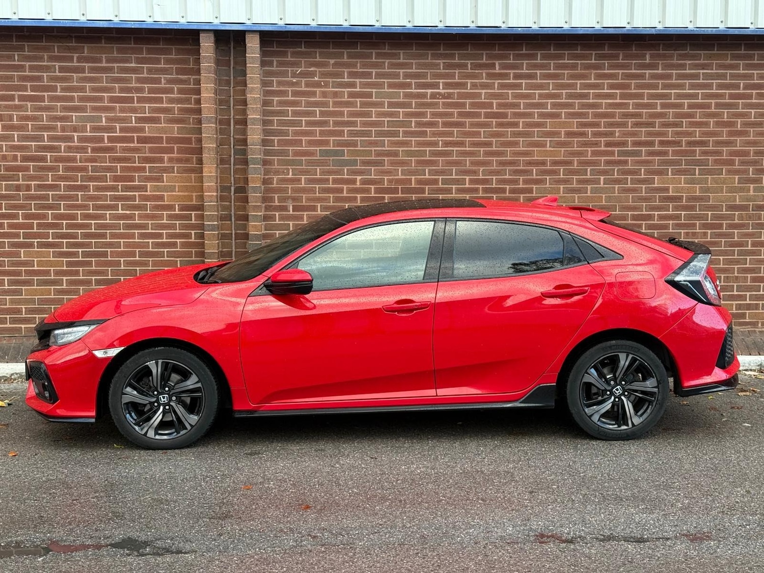 Used Honda Civic 2020 for sale - 76392524: Photo 3
