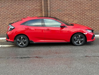 Used Honda Civic 2020 for sale - 76392524: Photo