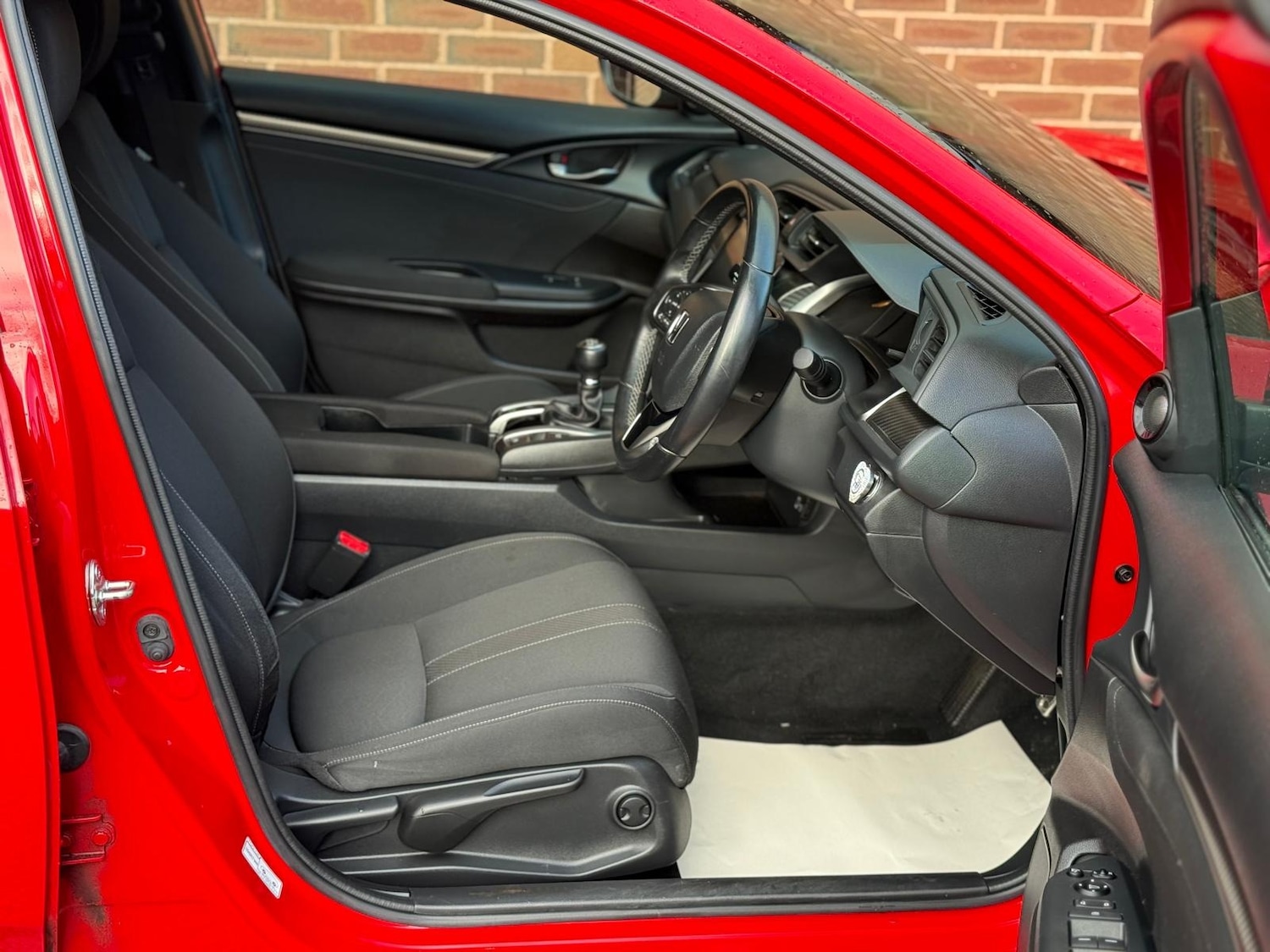 Used Honda Civic 2020 for sale - 76392524: Photo 8