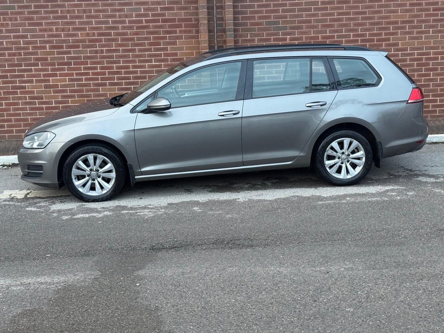 Used Volkswagen Golf 2014 for sale - 76834990: Photo 3