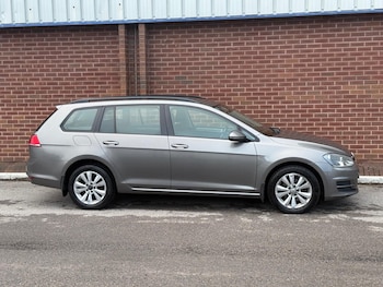 Used Volkswagen Golf 2014 for sale - 76834990: Photo