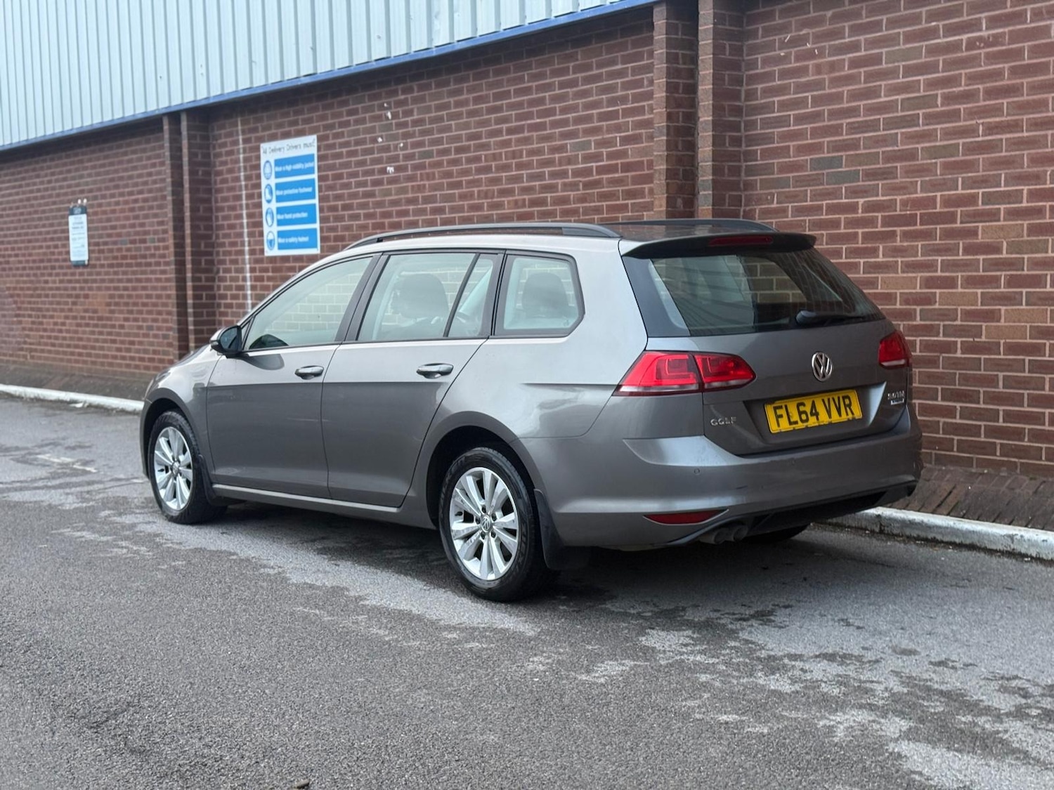 Used Volkswagen Golf 2014 for sale - 76834990: Photo 5