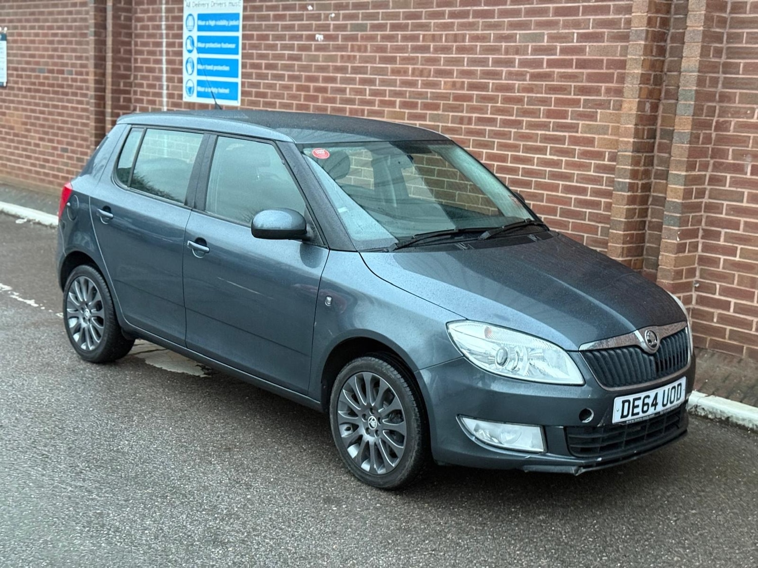 Used Skoda Fabia 2014 for sale - 76881624: Photo 2