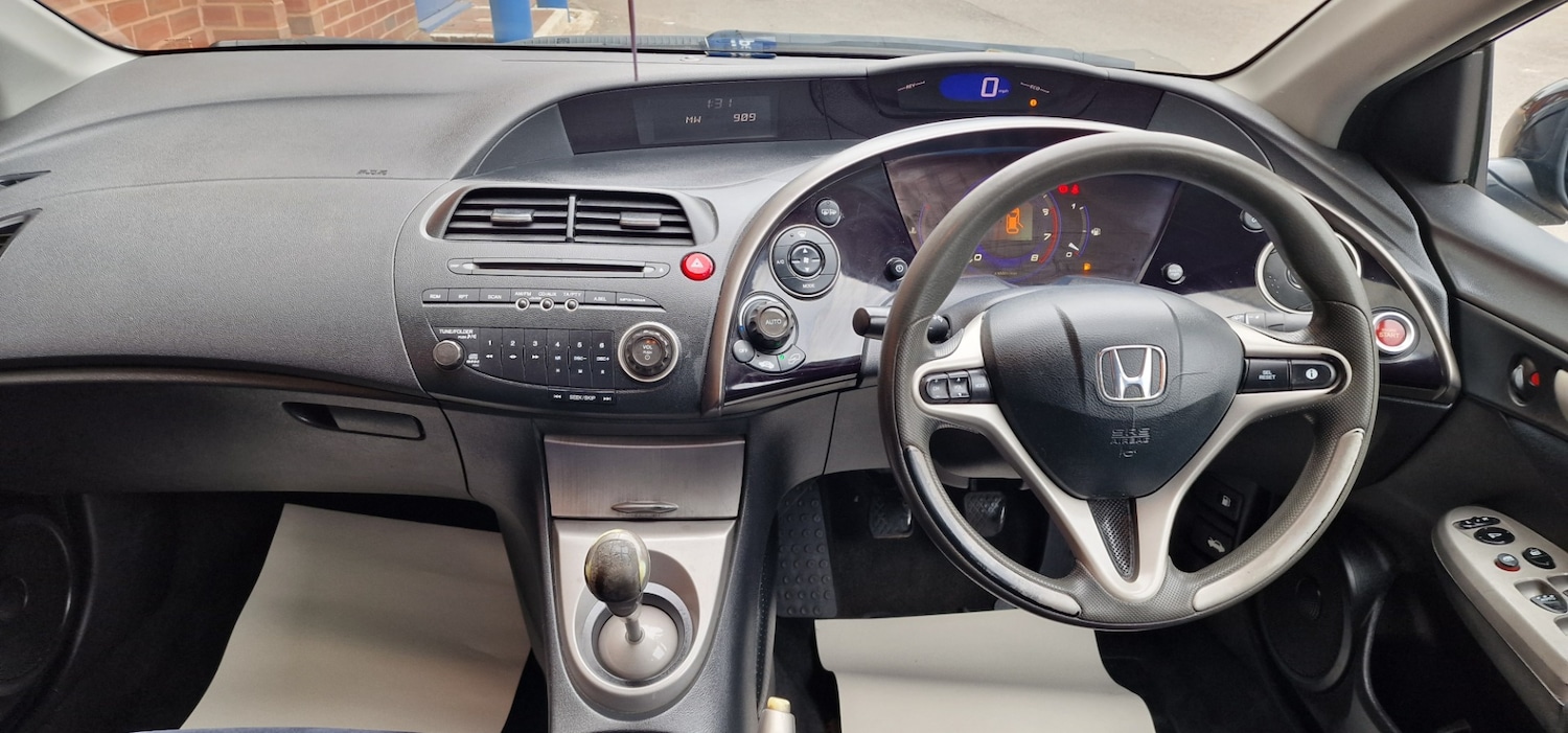 Used Honda Civic 2009 for sale - 78106410: Photo 17