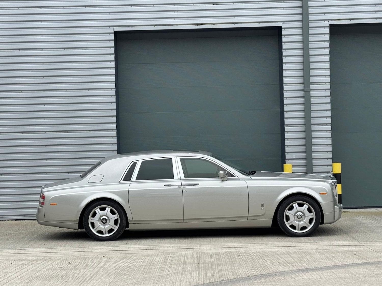 Used Rolls-Royce Phantom 2007 for sale - 74177374: Photo 5
