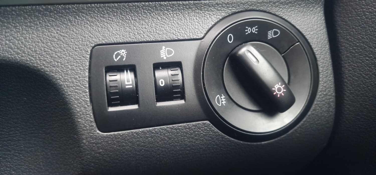 Used Volkswagen Touran 2009 for sale - 77519583: Photo 15