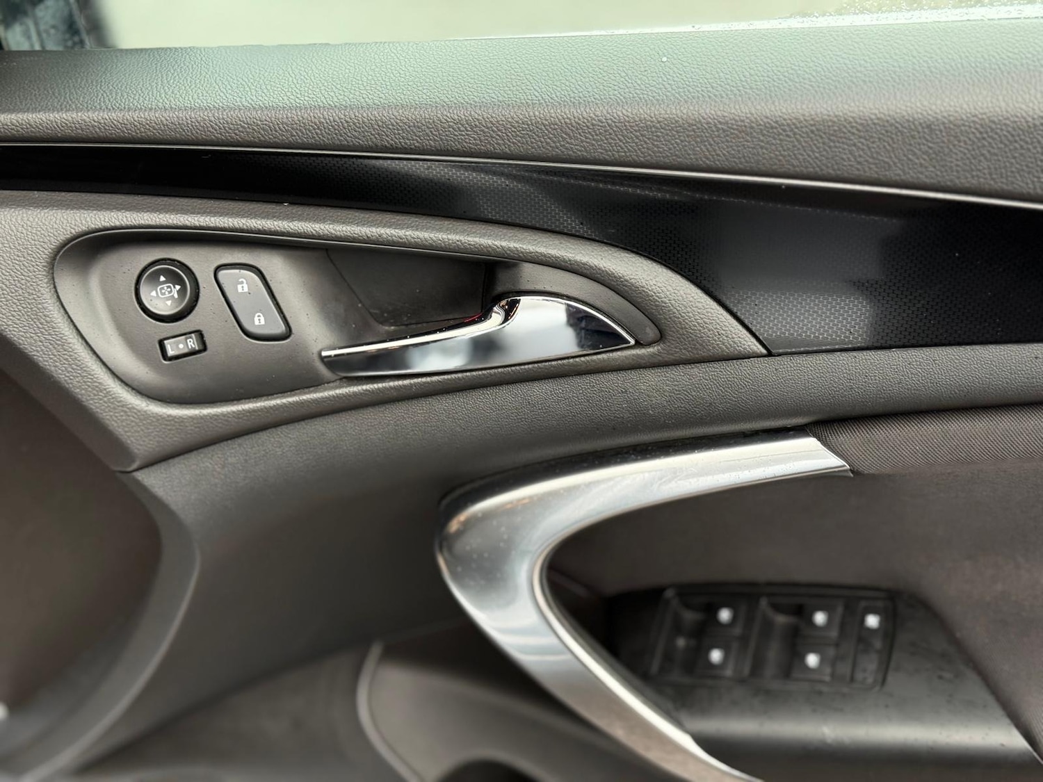 Used Vauxhall Insignia 2017 for sale - 76343952: Photo 13