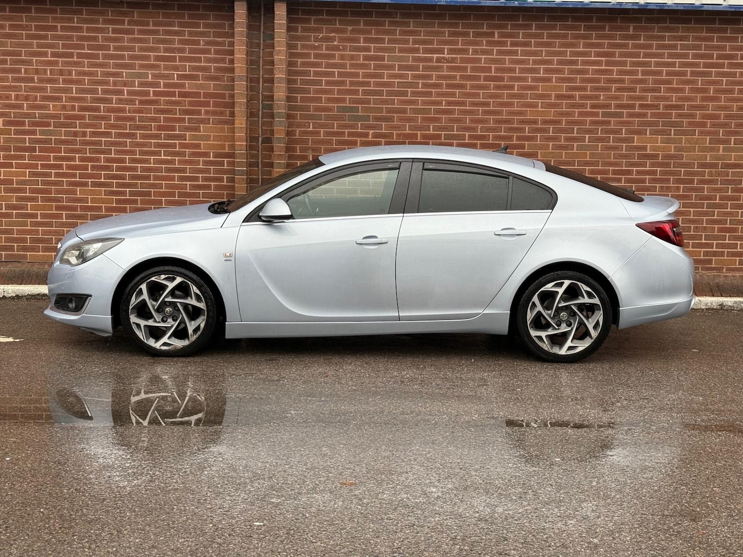 Used Vauxhall Insignia 2017 for sale - 76343952: Photo 3