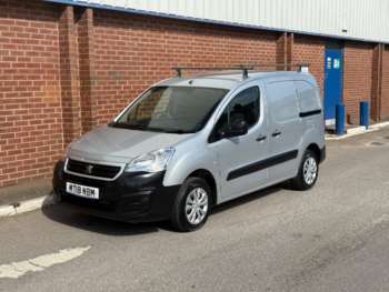 Used Peugeot Partner 2018 for sale - 74670445: Photo