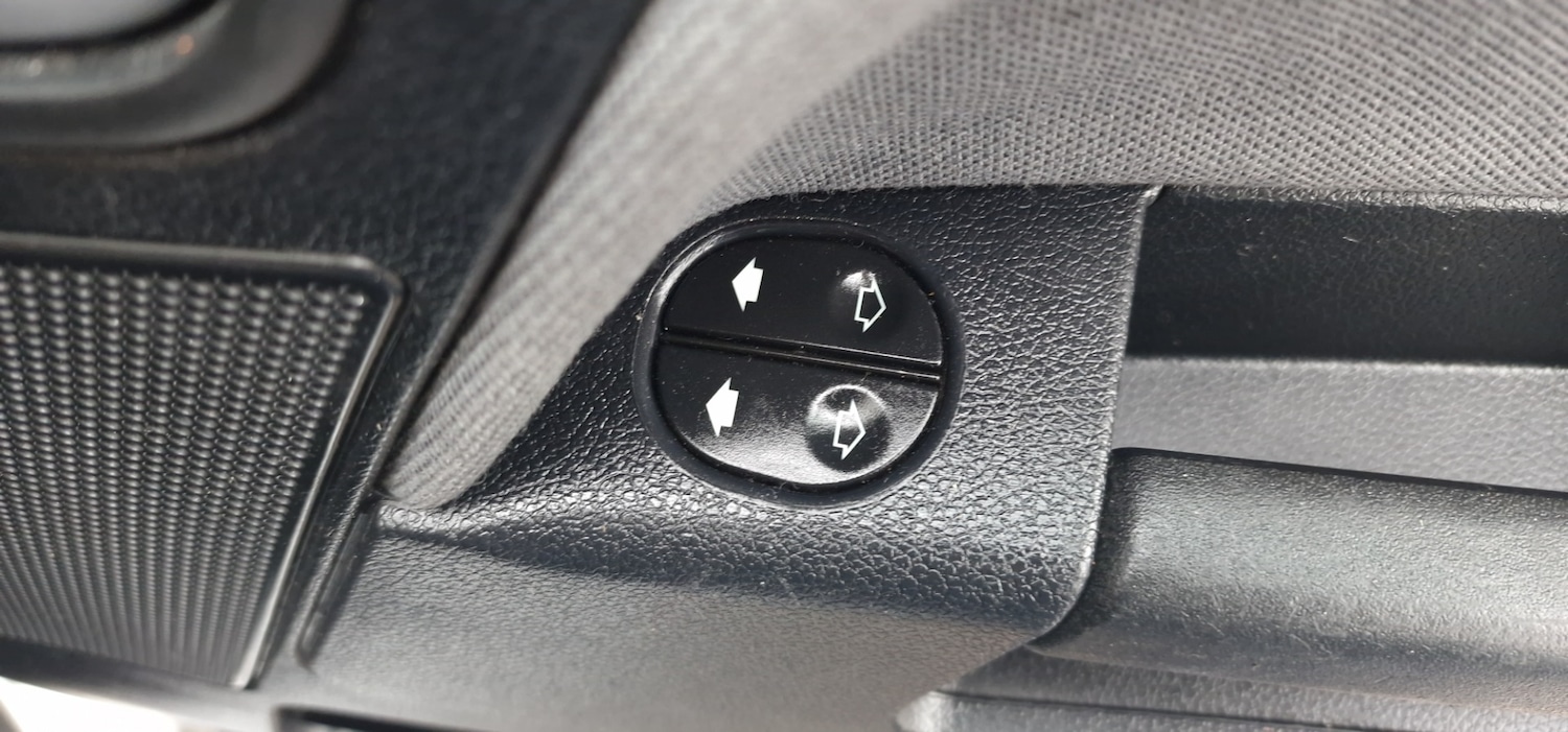 Used Ford Fusion 2005 for sale - 78081979: Photo 14