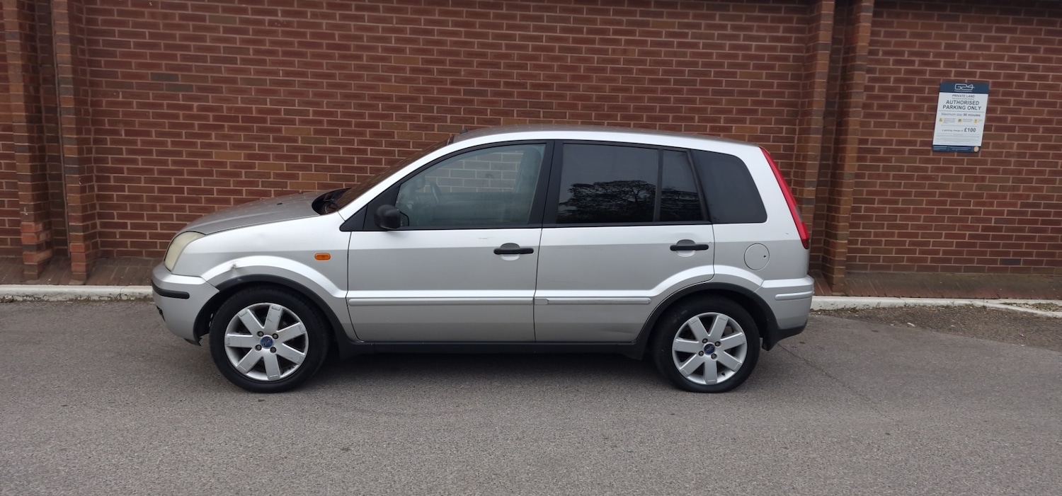 Used Ford Fusion 2005 for sale - 78081979: Photo 3