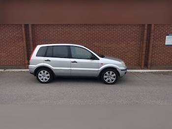 Used Ford Fusion 2005 for sale - 78081979: Photo