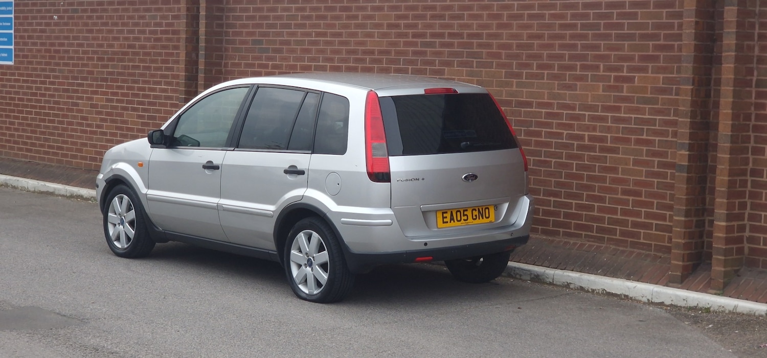 Used Ford Fusion 2005 for sale - 78081979: Photo 5