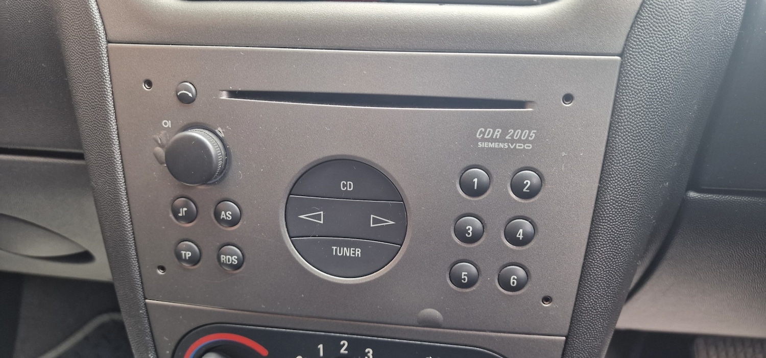 Used Vauxhall Corsa 2004 for sale - 78180591: Photo 16