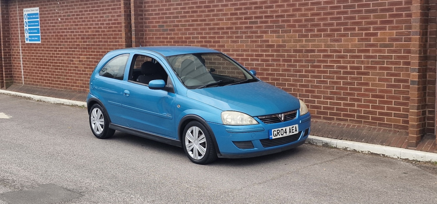 Used Vauxhall Corsa 2004 for sale - 78180591: Photo 2