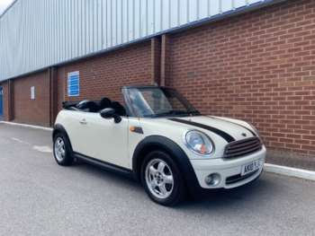Used MINI Convertible 2010 for sale - 71532991: Photo