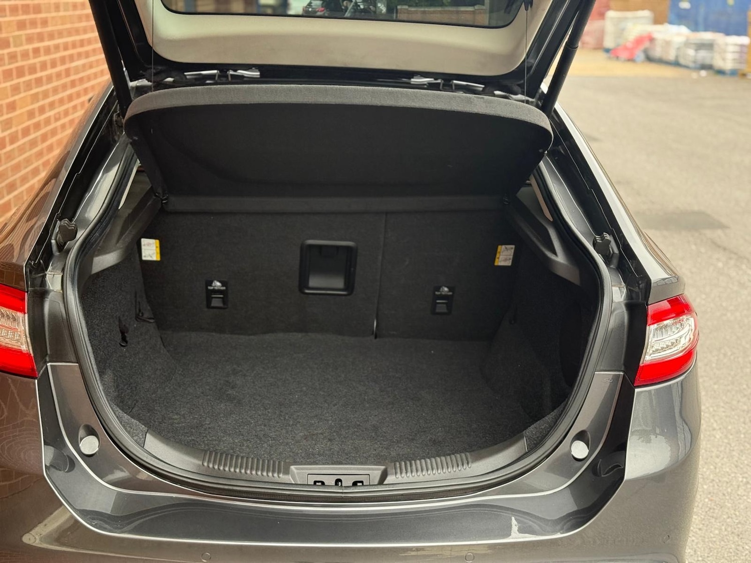 Used Ford Mondeo 2018 for sale - 76309730: Photo 11