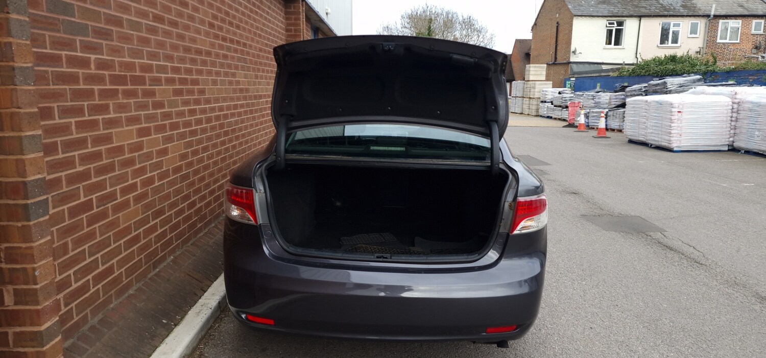 Used Toyota Avensis 2009 for sale - 77744338: Photo 11