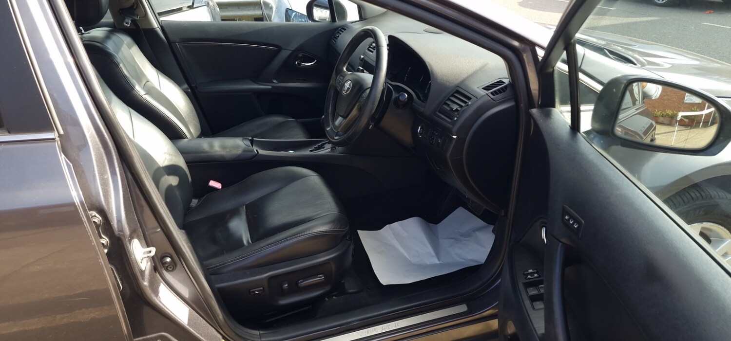 Used Toyota Avensis 2009 for sale - 77744338: Photo 8