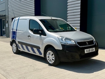 Used Peugeot Partner 2018 for sale - 78974199: Photo