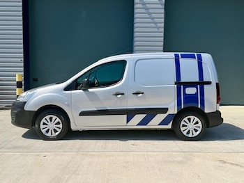 Used Peugeot Partner 2018 for sale - 78974199: Photo