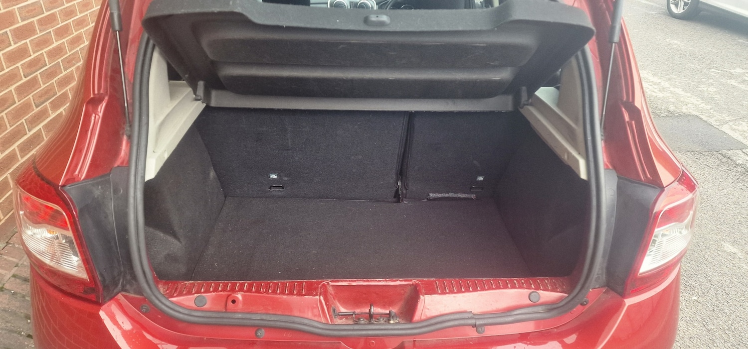 Used Dacia Sandero 2013 for sale - 77324557: Photo 12