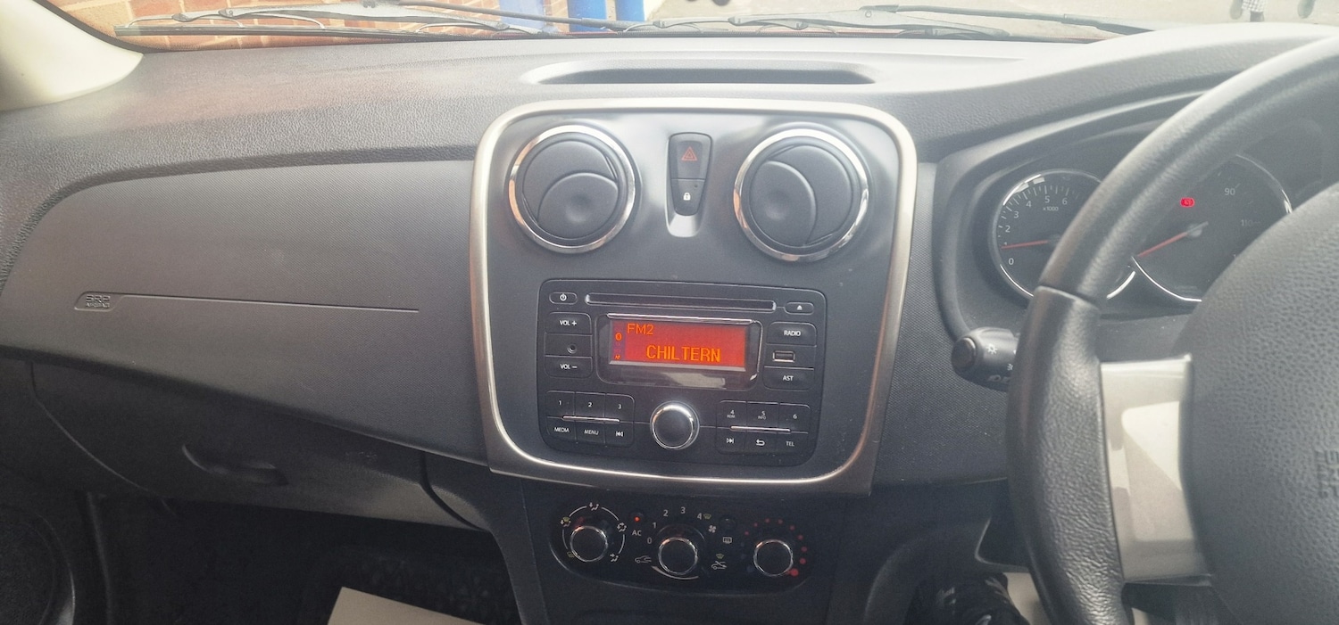 Used Dacia Sandero 2013 for sale - 77324557: Photo 18