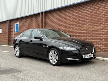Used Jaguar XF 2017 for sale - 75604222: Photo