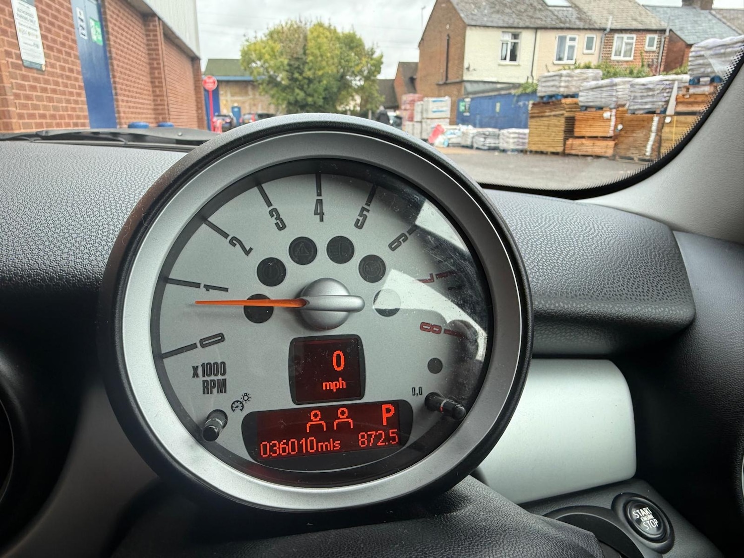 Used MINI Hatch 2010 for sale - 76343936: Photo 14