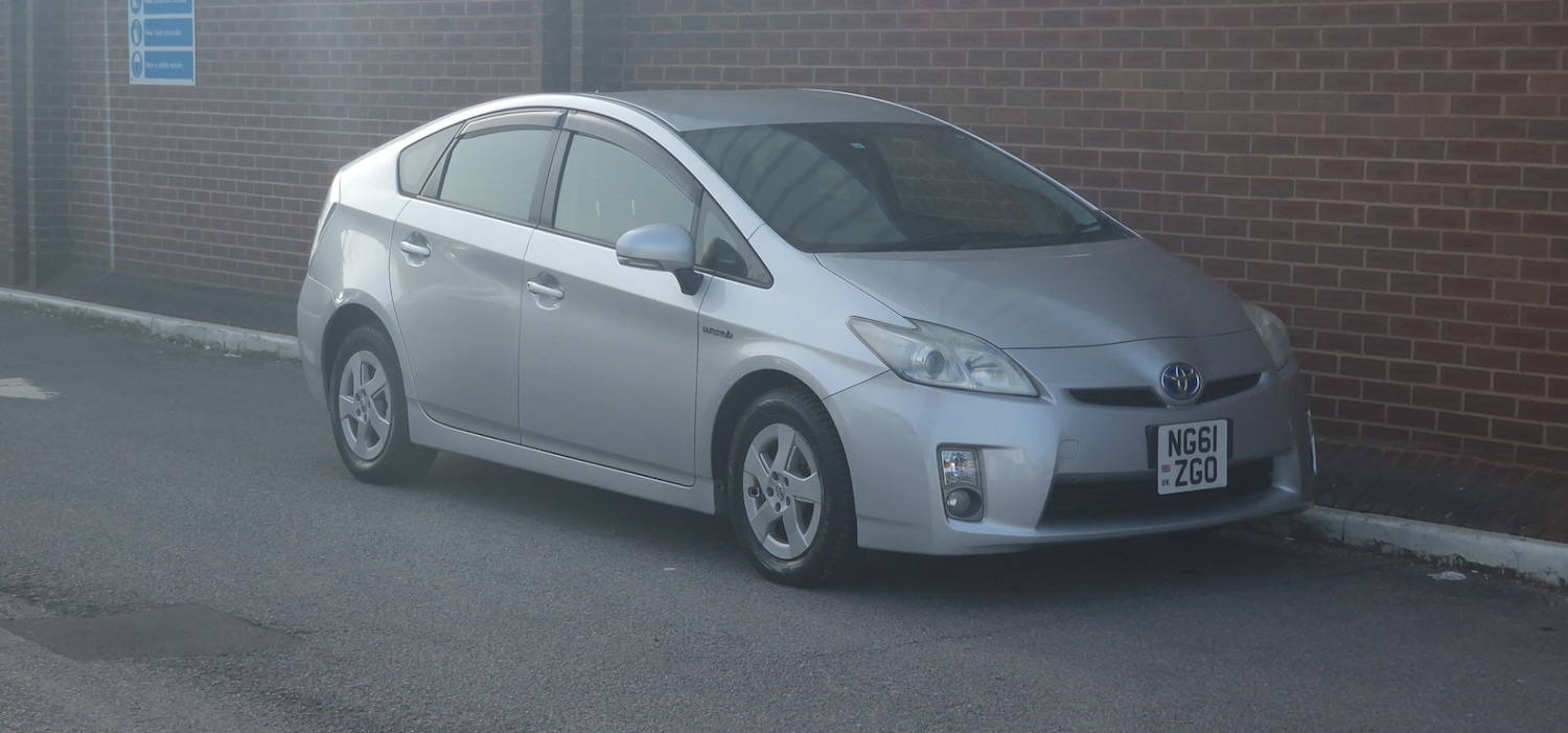 Used Toyota Prius 2022 for sale - 78055167: Photo 2