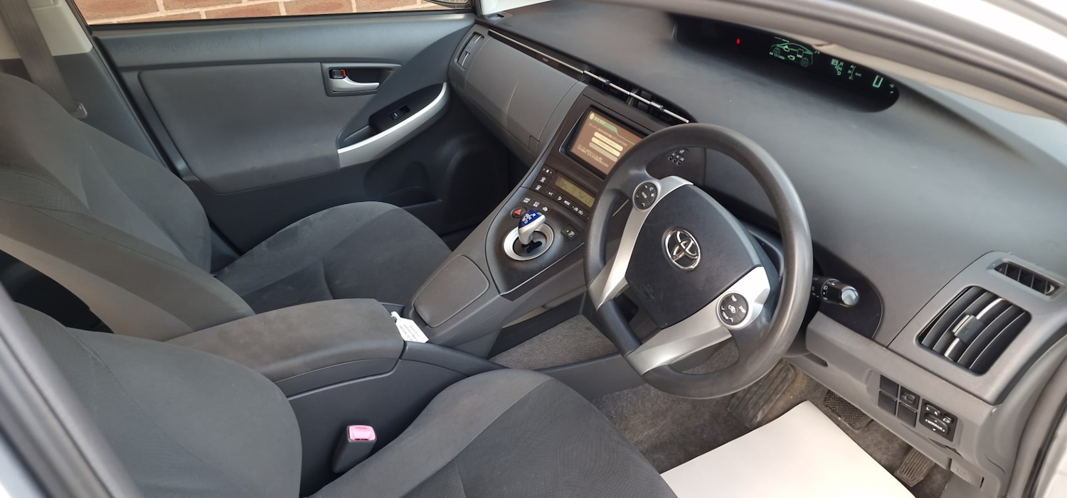 Used Toyota Prius 2022 for sale - 78055167: Photo 9