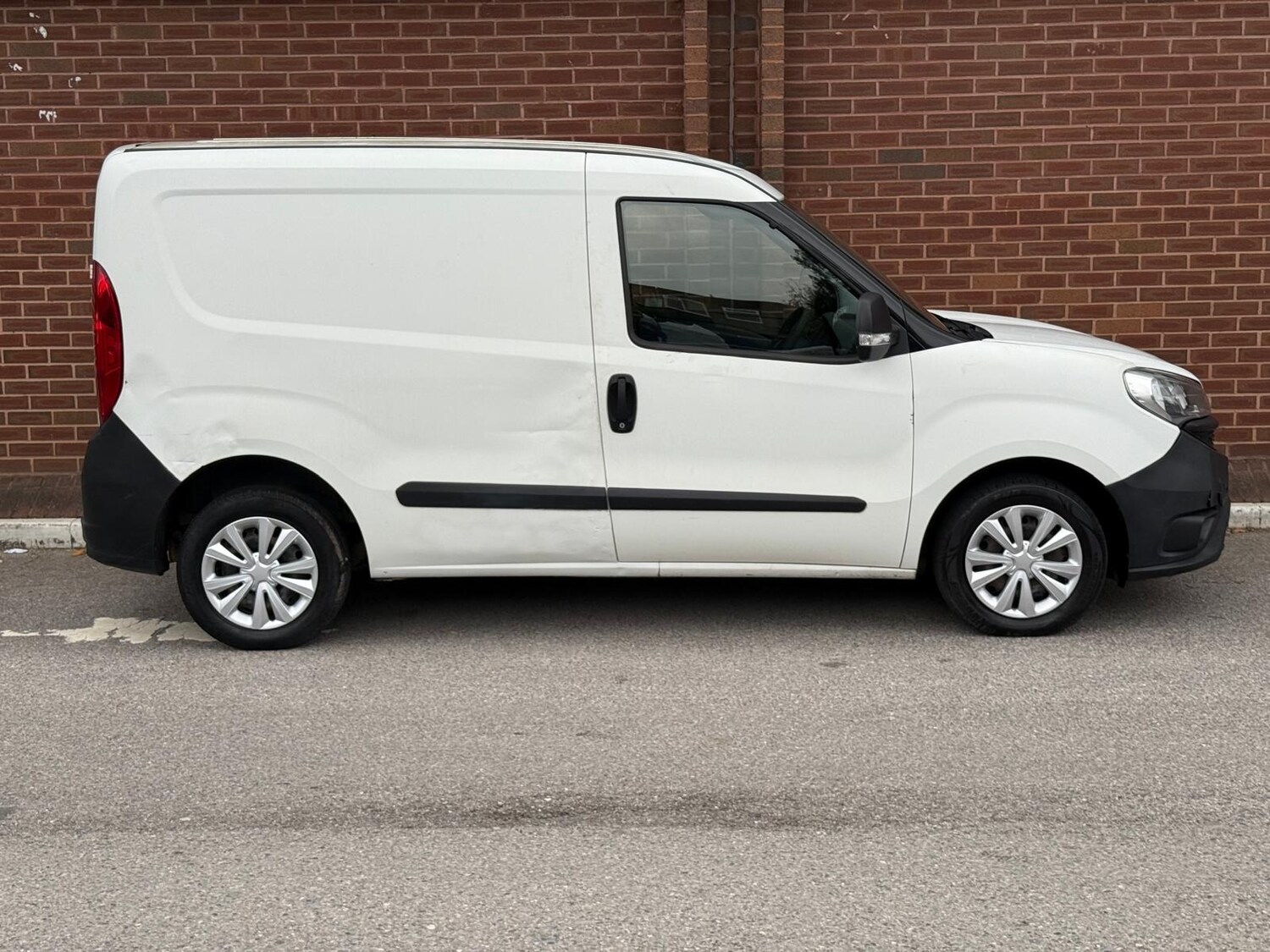Used Fiat Doblo 2017 for sale - 76404490: Photo 4