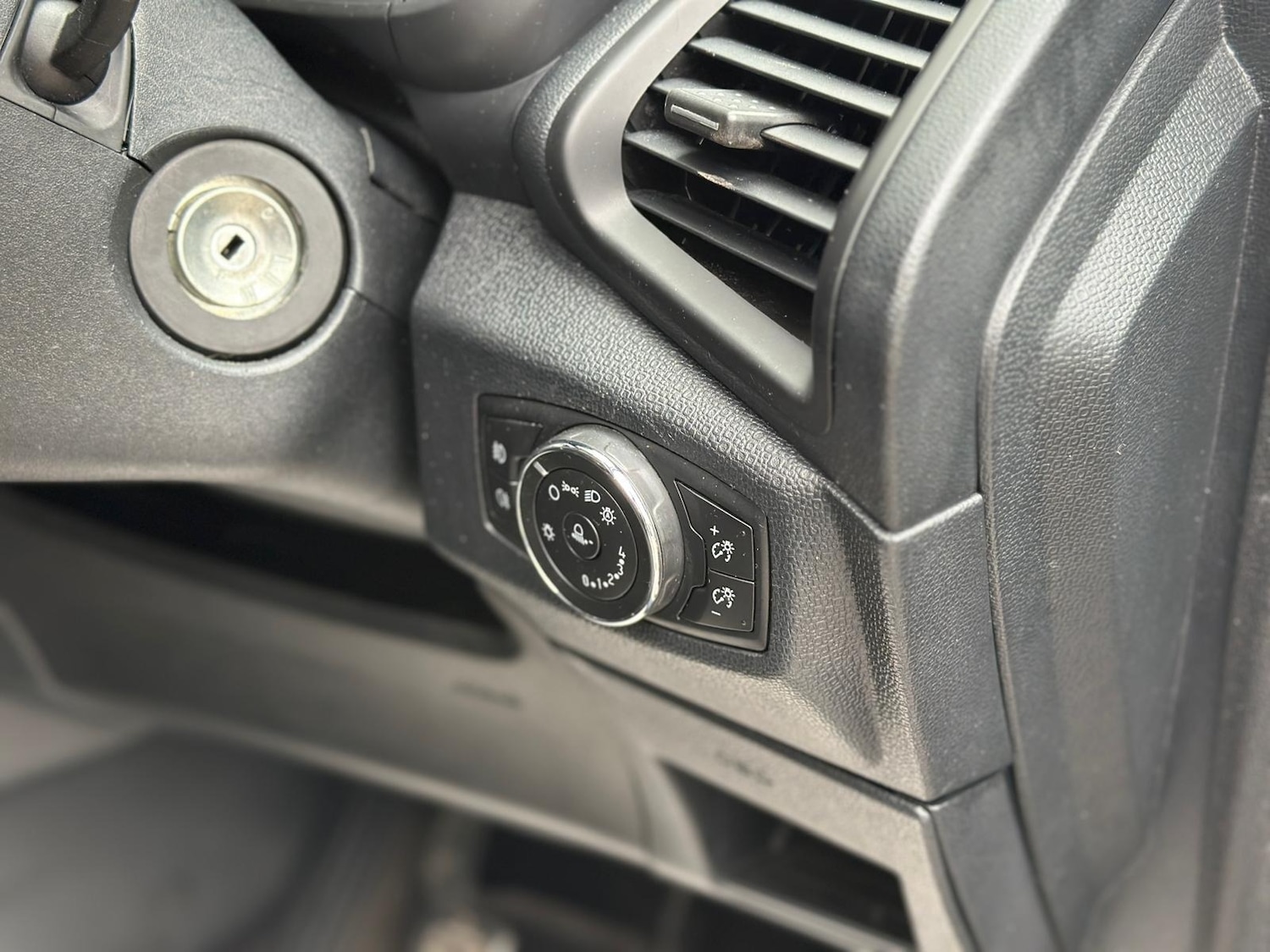 Used Ford Ecosport 2020 for sale - 76274345: Photo 14