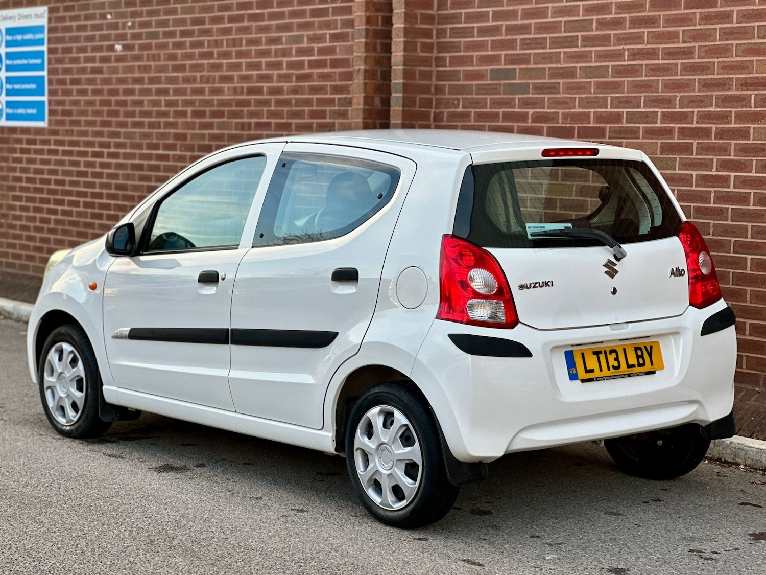 Used Suzuki Alto 2013 for sale - 76722038: Photo 5