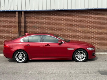 Used Jaguar XE 2016 for sale - 75567797: Photo