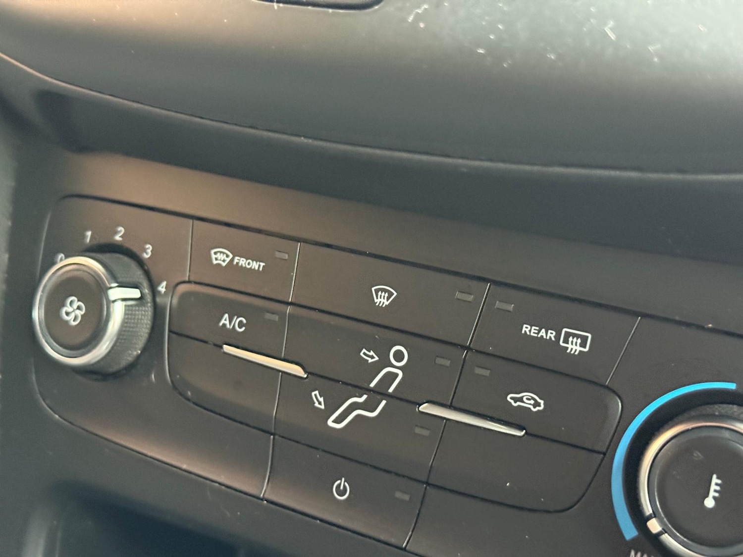 Used Ford Focus 2018 for sale - 76611812: Photo 14