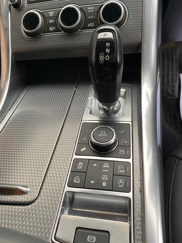 Used Land Rover Range Rover Sport 2018 for sale - 66341364: Photo 15