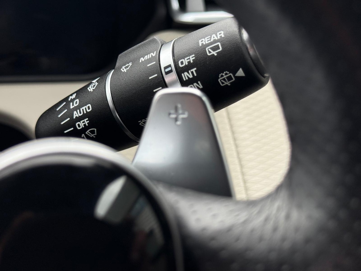 Used Land Rover Range Rover Velar 2018 for sale - 76555586: Photo 16