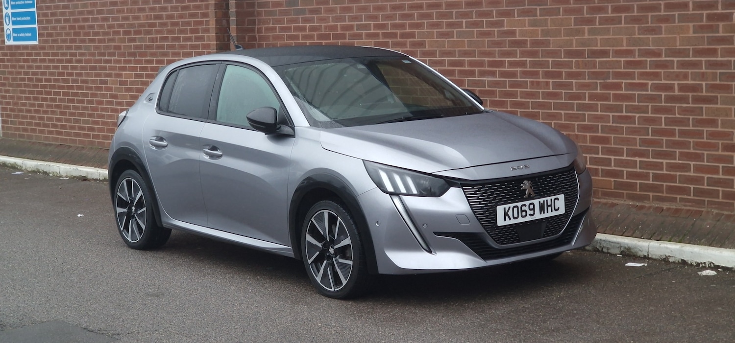 Used Peugeot 208 2020 for sale - 77641068: Photo 2
