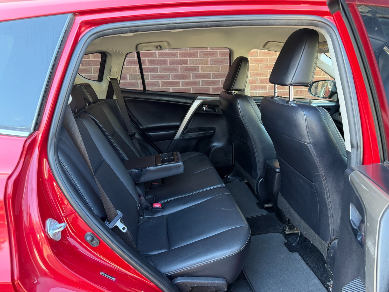 Used Toyota RAV4 2013 for sale - 78175923: Photo 11