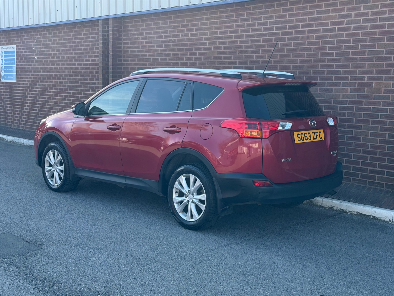 Used Toyota RAV4 2013 for sale - 78175923: Photo 5